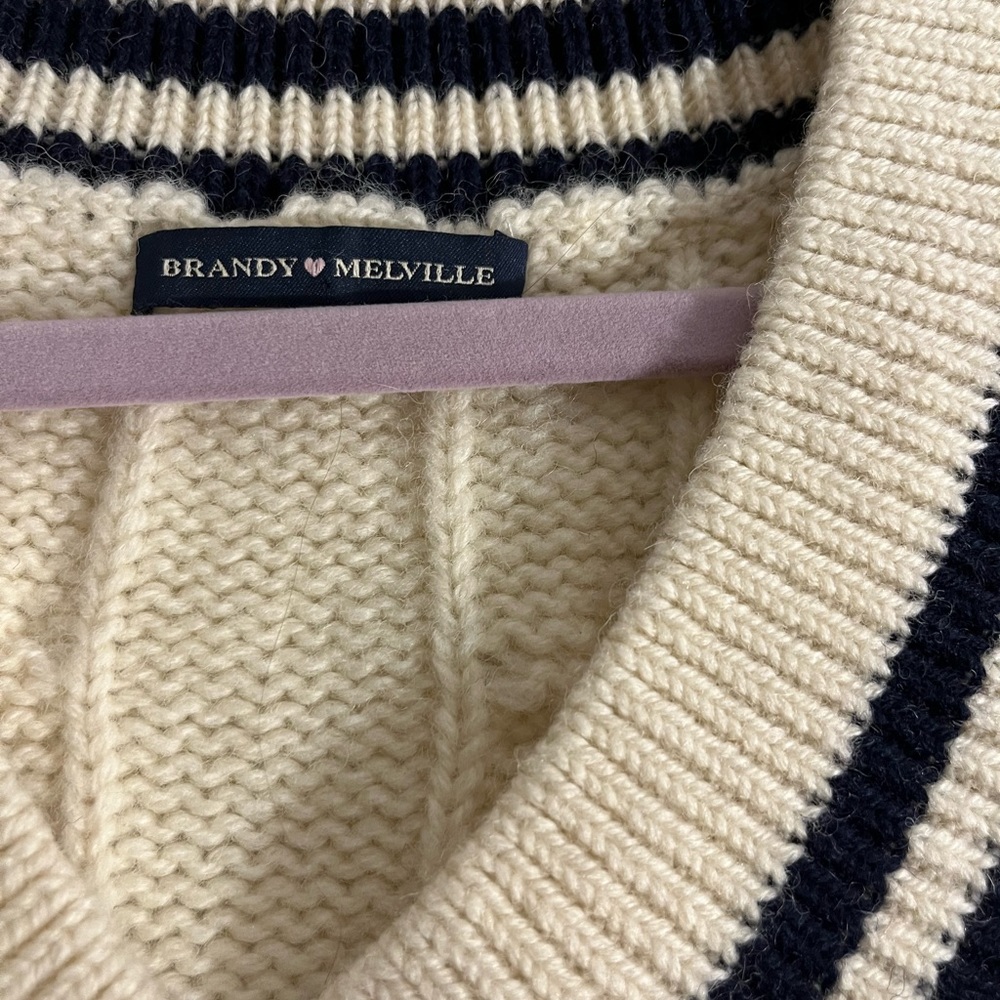 Brandy Melville Nikki Wool Sweater Rory Gilmore Gem